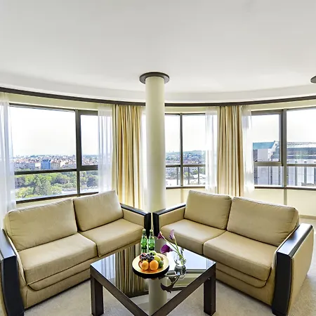 Rosslyn Park 호텔 4*