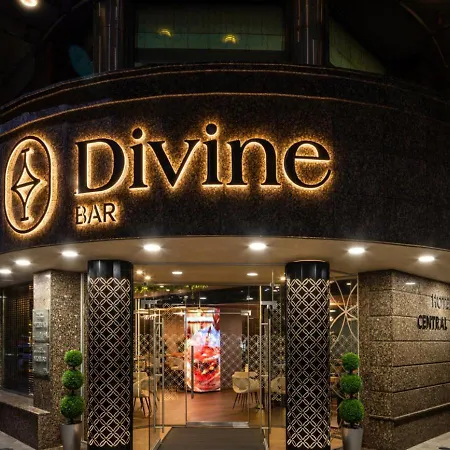 Rosslyn Park Hotel 4*