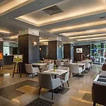 Rosslyn Park Hotel 4*