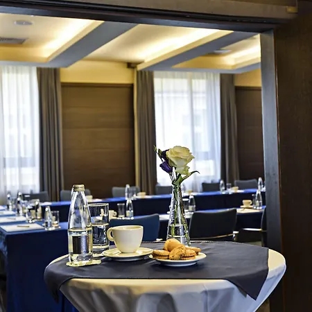 Hotel Rosslyn Park