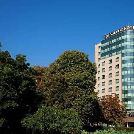 索非亚罗斯林中央公园酒店