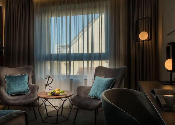 Rosslyn Park Hotel 4*