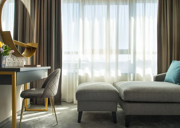 Hotel Rosslyn Park 4*