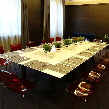 Hotel Rosslyn Park 4*