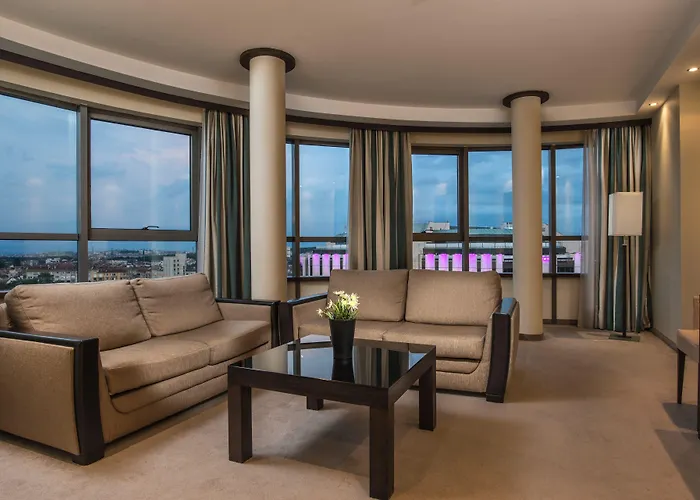 Hotel Rosslyn Park 4*